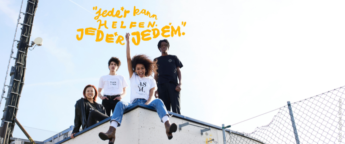 Junge Leute starten Spendenaktion fuer Ute Bock