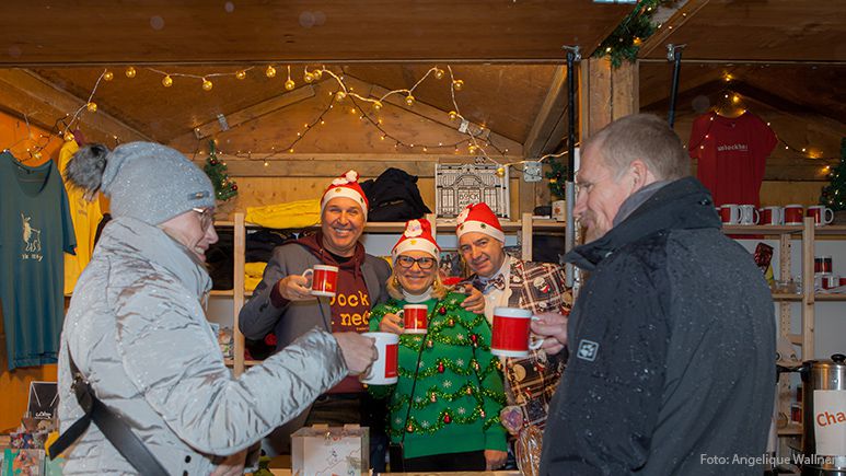 Freiwilligen-Event Punschstand zur Spendensammlung für Ute Bock