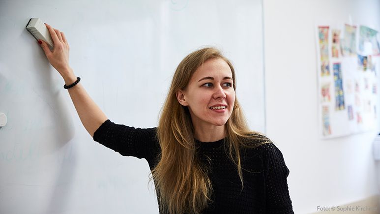 Ehrenamtliche Lehrerin für Deutschkurse im Ute Bock Bildungszentrum