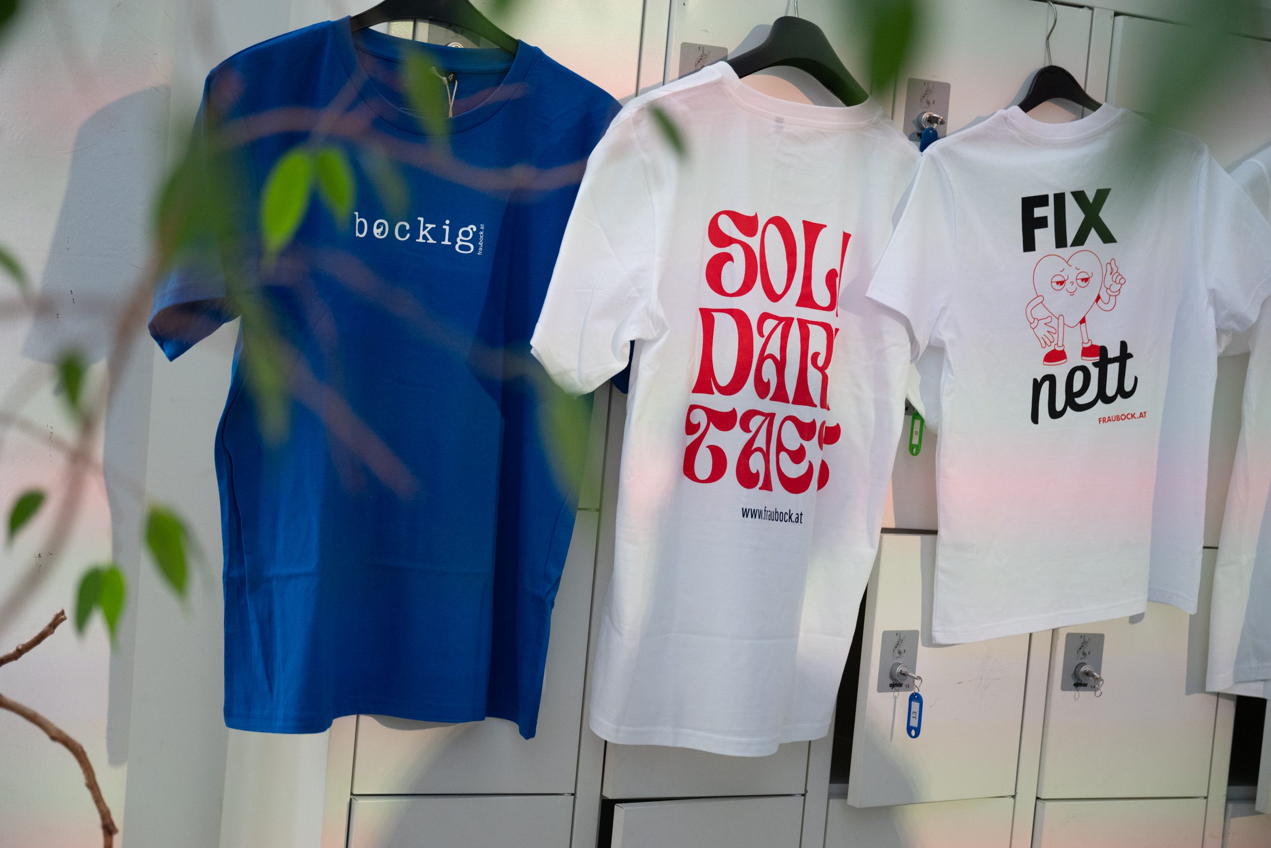 Produkte aus dem Charity Bock Shop