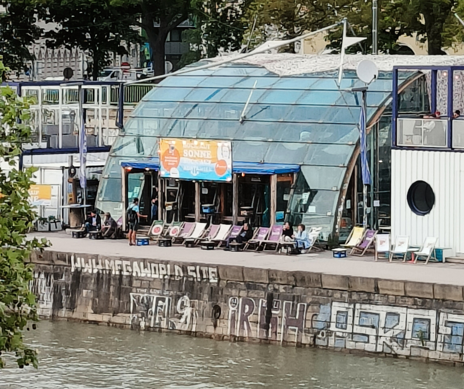 Das legendäre Glashaus von Adria Wien