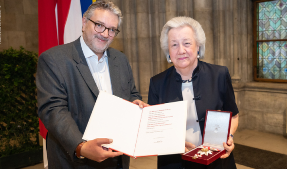 Stadtrat Peter Hacker und Obfrau Christl Weinberger